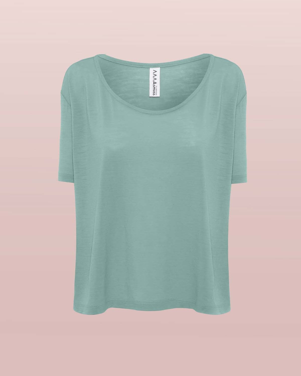 Front view of the scoop neck Asmuss A-line T-shirt in Sea Green. An elevated essential t-shirt that drape beautifully in wool blended with temperature regulating 37.5 Technology. Perfect for your everyday adventures.