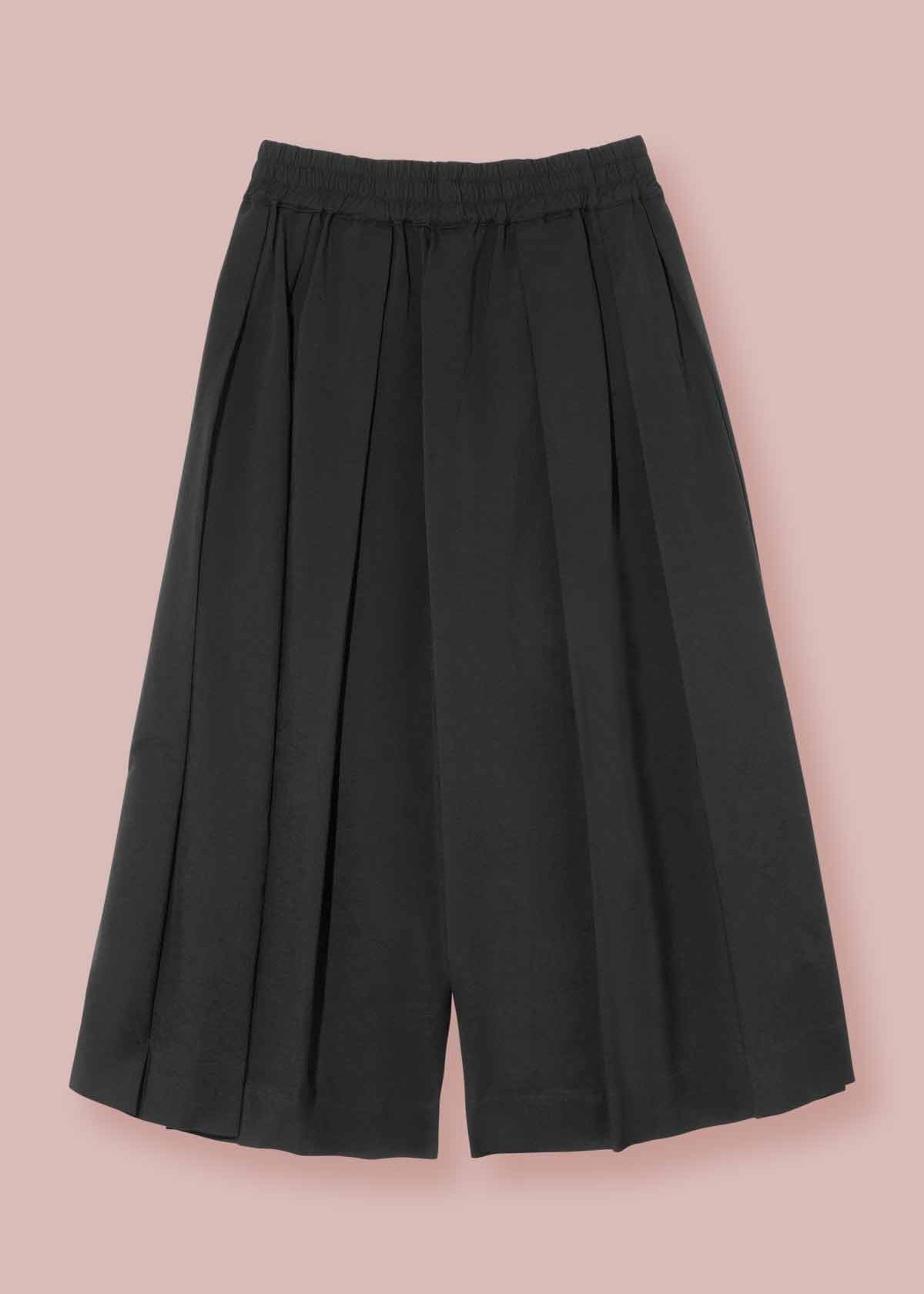 Image of the back of the Asmuss Kate Culotte showing the pleat details